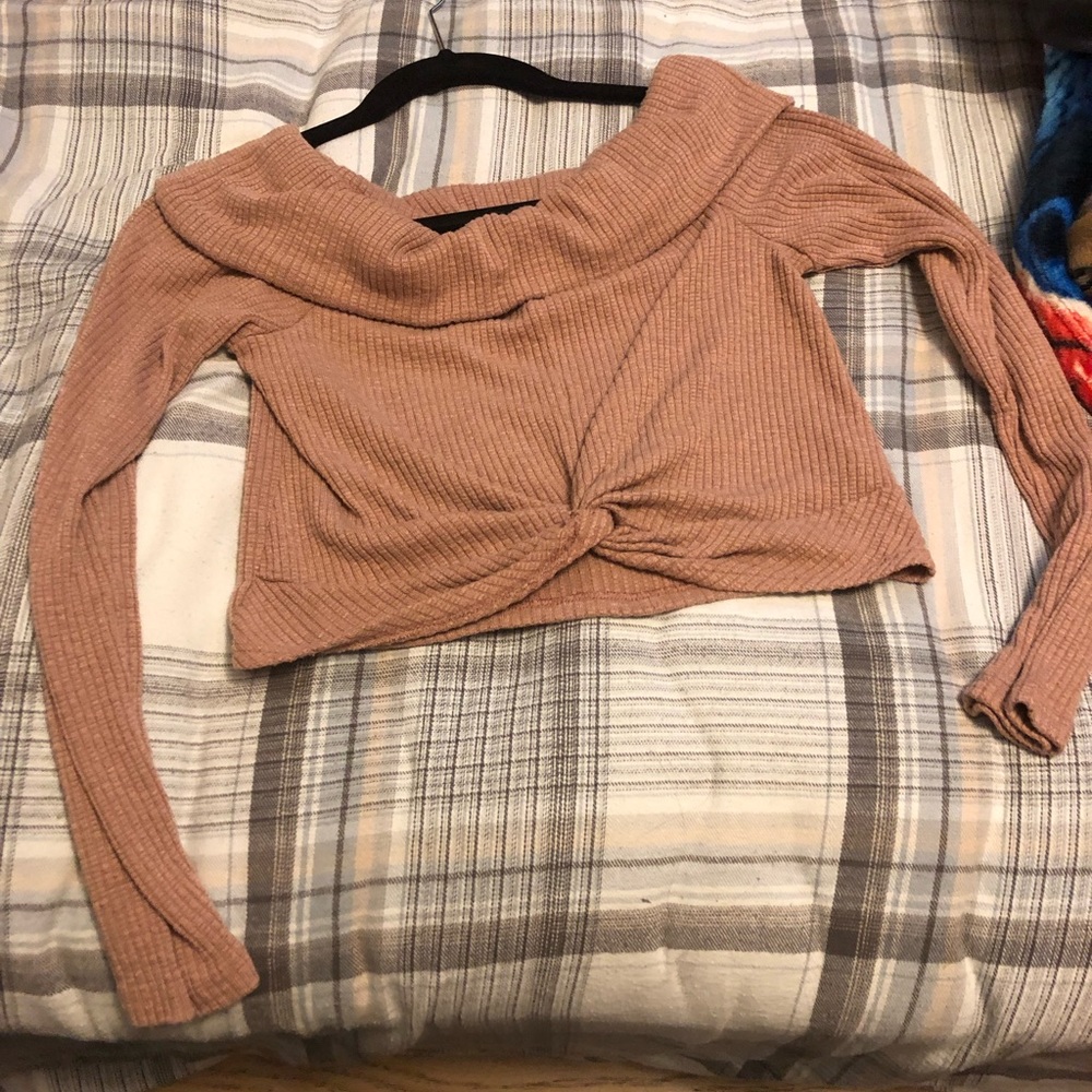 Long sleeve crop top